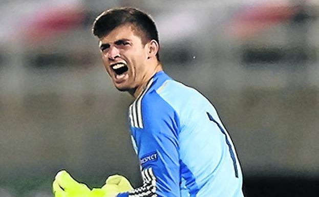 Sivera, en un partido con selección sub’19 española.