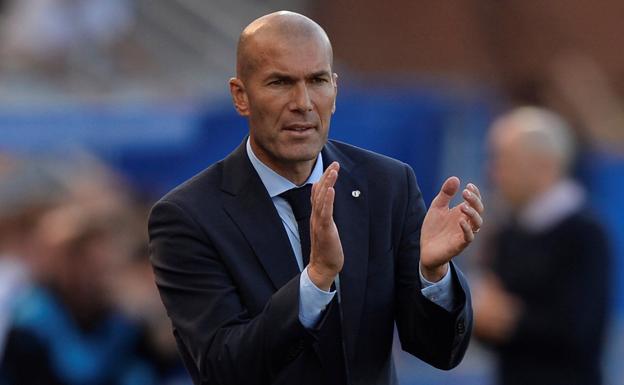 Zidanne en un momento del partido en Mendizorroza/