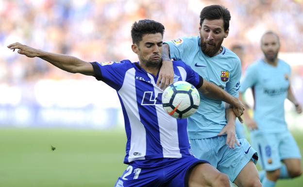 Partido contra el Barcelona en Mendizorroza/ANDER GILLENEA