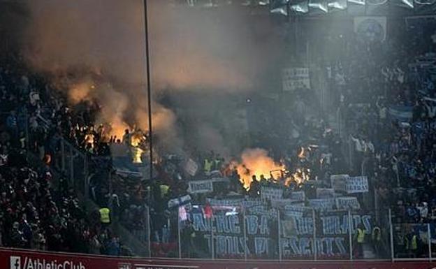 Proponen sancionar al Athletic por las bengalas del partido ante el Marsella
