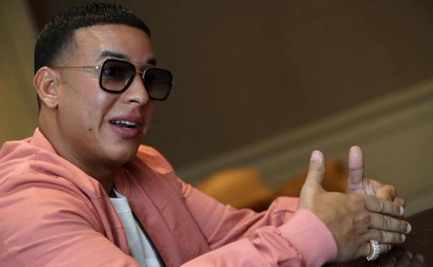 Daddy Yankee durante una entrevista.