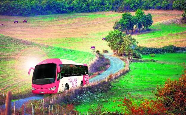 Imagen de la campaña que busca las mejores fotografías del transporte interurbano.