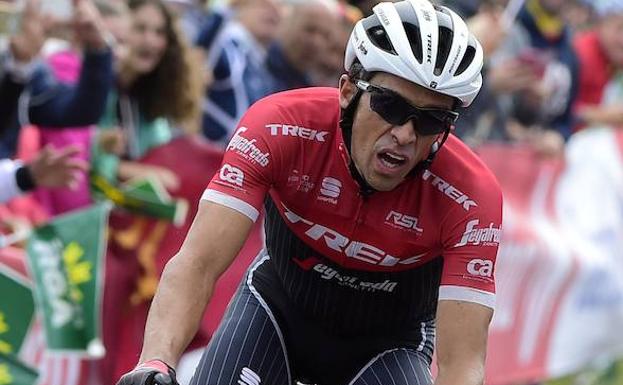 Contador en la meta de Los Machucos.