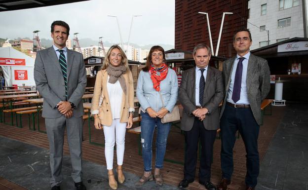 Jon Alzola, María Ulibarri, Carmen Manrique, Pedro Barreiro y Jon Ruigómez