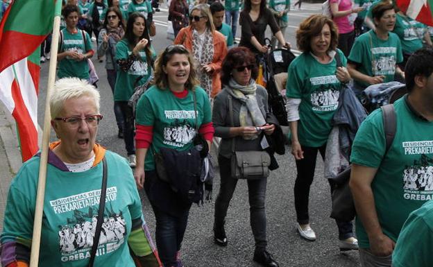 Movilización de las trabajadoras durante la huelga. /Manu Cecilio