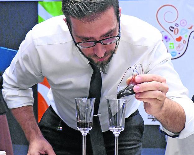 Mario Vidal se impuso a los otros cinco candidatos con sus creaciones. /