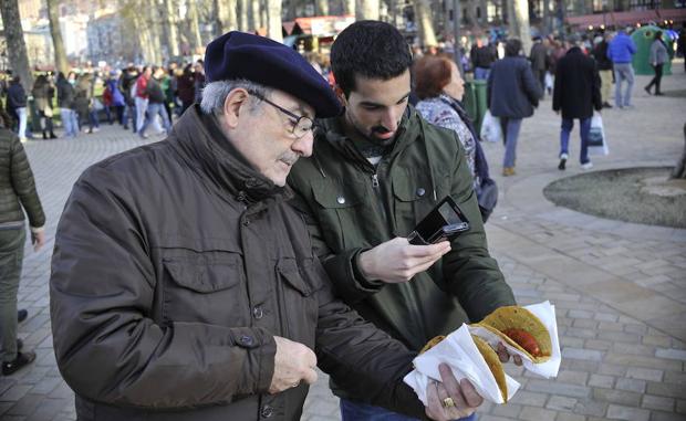 Como siempre, el talo con chorizo es lo más apreciado en Santo Tomás./IGNACIO PÉREZ
