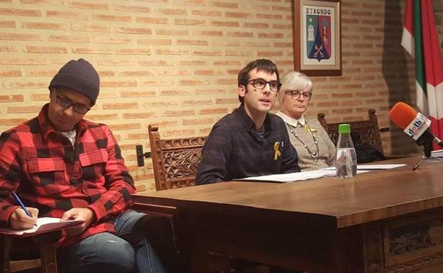El presidente de la Mancomunidad, Aitor López, en la última sesión plenaria del año. / E. C.