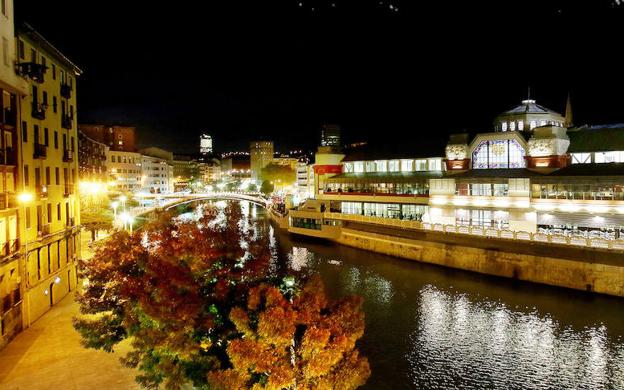 El mercado de la Ribera y la Ría