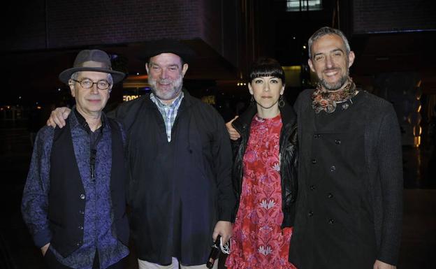 Bixente Etchegaray, Mintxo Garaikoetxea, Ana Telletxea y Thierry Biscary./IGNACIO PÉREZ