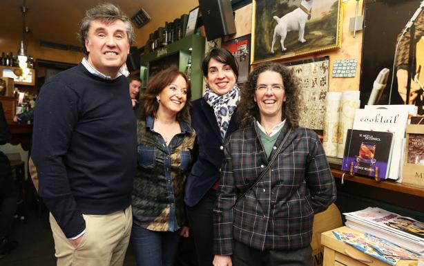 Peio San Miguel, María Loizaga, Vanesa Pérez y Beatriz Marcos. /Pedro Urresti