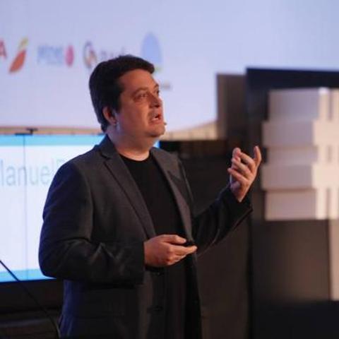 Manuel Bartual./Ramón L. Pérez