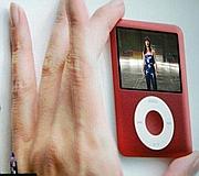 Apple mejora el iPod nano con la inclusión de vídeo y pantalla táctil