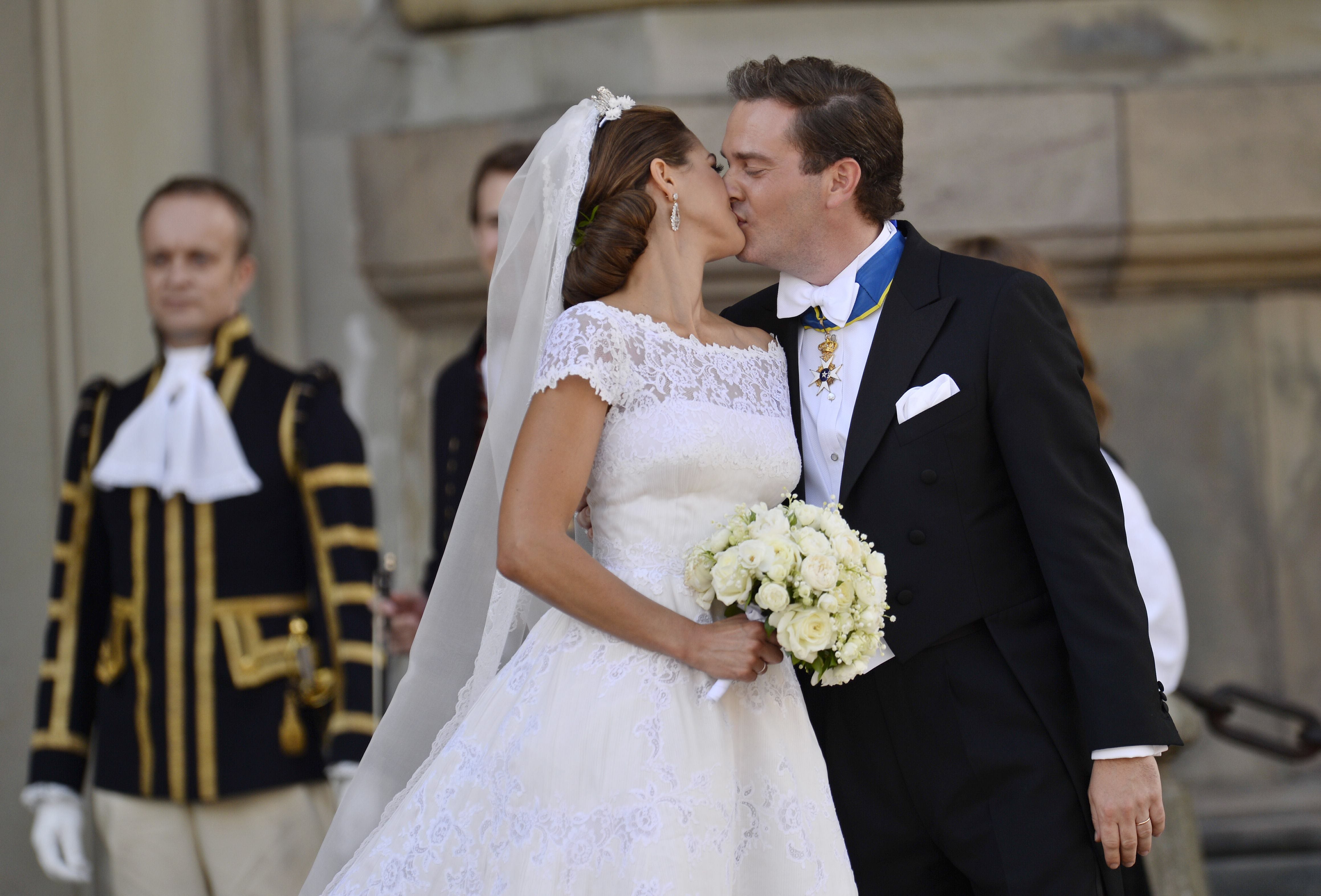 Magdalena de Suecia y Christopher O'Neill, ya marido y mujer. /Reuters/