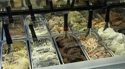 Londres prohíbe el helado de leche... materna