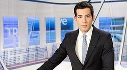 El presentador del Informativo Fin de Semana de TVE, Oriol Nolis. /Rtve/