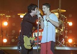 Un afortunado joven pudo subir al esenario con Green Day. / Borja Agudo./