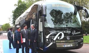 El autobús pertenecía al servicio Premium de Alsa y es similar al de esta imagen./ E.C./
