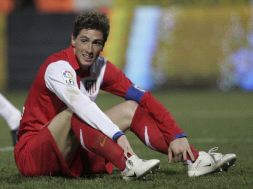REFUERZO. Fernando Torres puede recalar en Inglaterra. / EFE/