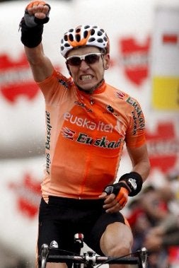 Antón alcanza destacado la meta de Flumserberg. / EFE/