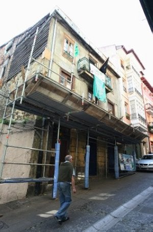 El Ayuntamiento contempla la rehabilitación del inmueble. ::
P. U./