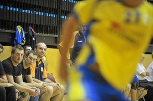 La plantilla auriazul, sin apenas cambios respecto a la pasada campaña, se caracteriza por su juventud y baja estatura. ::
BORJA AGUDO/