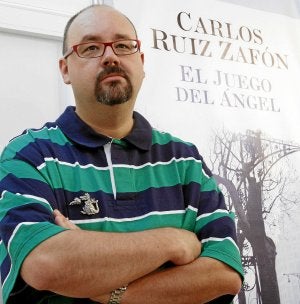 Carlos Ruiz Zafón. :: EFE/