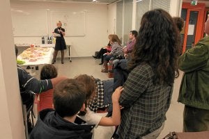 Los padres y los niños ya han estrenado su nueva sede. ::
MITXEL ATRIO/