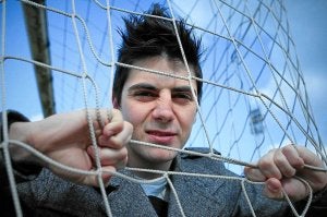 Serantes ya defendió la meta fabril entre 2009 y 2011. ::
E. C./