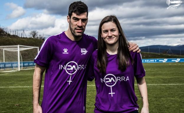 camisetas moradas dia de la mujer