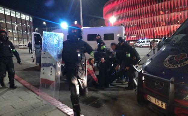 Cargas policiales en 'La Catedral'