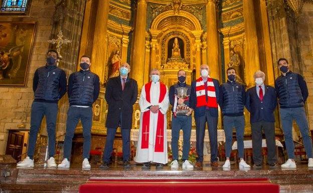 El Athletic ofrece la Supercopa a la Amatxu de Begoña