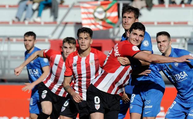 El UD Sanse ensombrece el debut de Salinas con el Bilbao Athletic