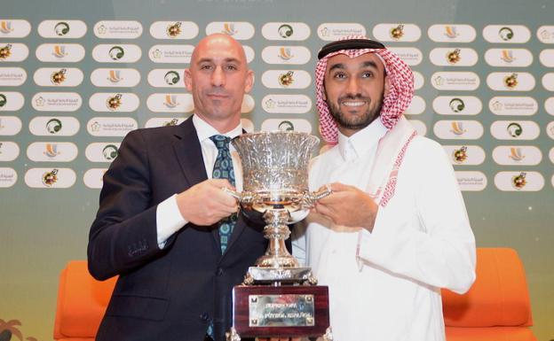 Fútbol y dinero, la indudable extravagancia de llevar la Supercopa a Arabia
