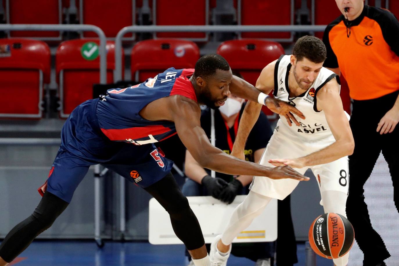 Fotos: Las fotos del TD Systems Baskonia - Asvel ...