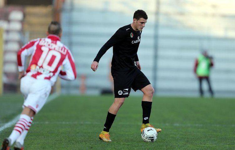 El Mirandés refuerza el eje de la zaga con el fichaje de Datkovic y la cesión de Jorge Sáenz