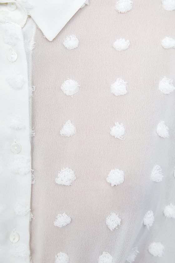 Fotos: La camisa de Zara que ha unido a una princesa con una Alessanda de Osma con camisa blanca con lunares de Zara de