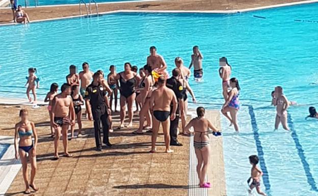 Sin piscinas exteriores mañana en Bilbao por la huelga en plena ola de