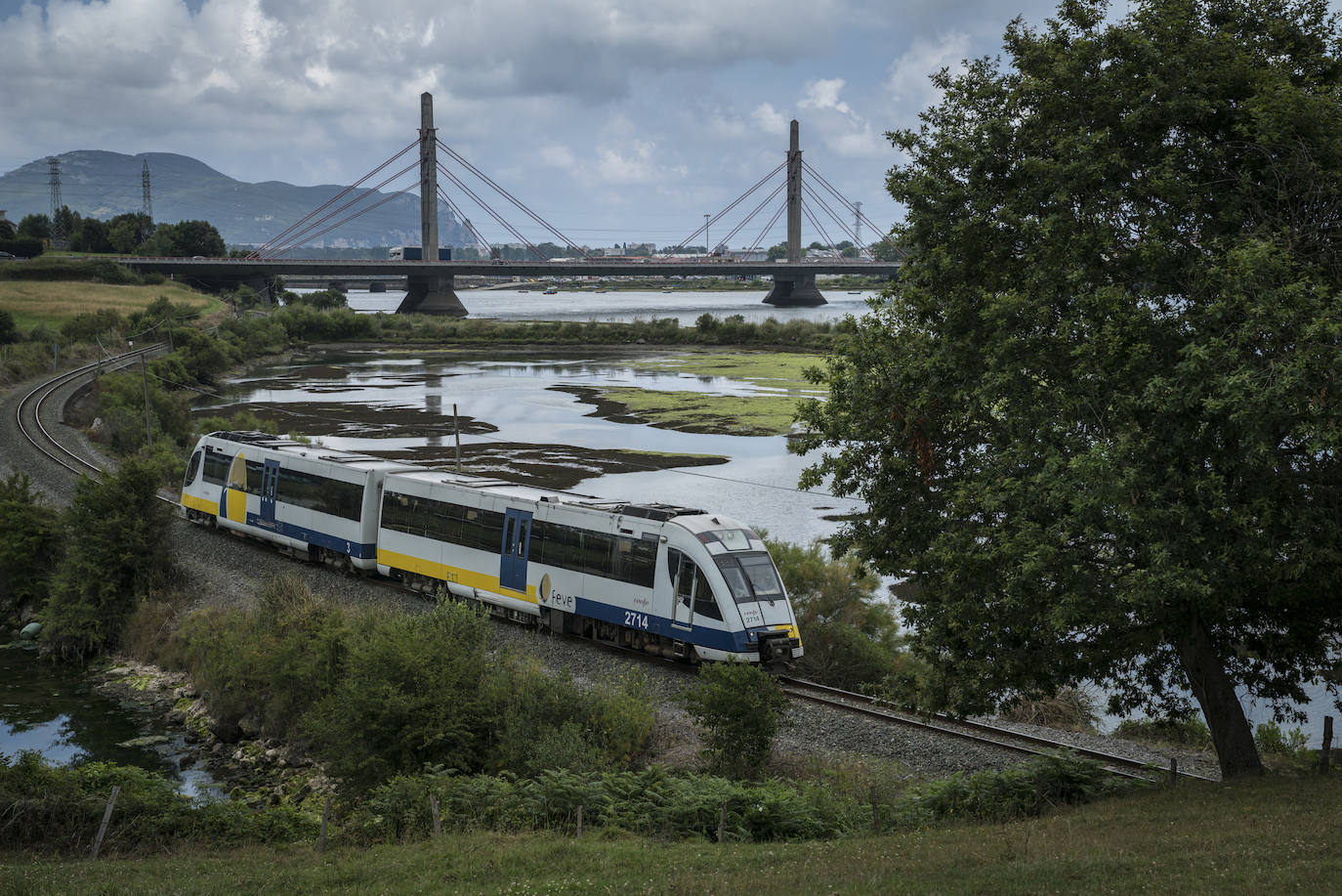 Fotos: Viaje en el tren durante el trayecto Bilbao-Santander | El Correo