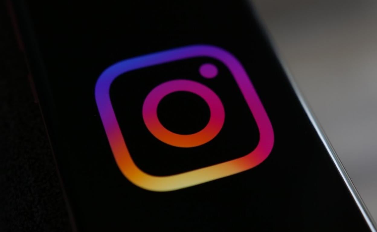 Whatsapp E Instagram Se Pasan Al Modo Oscuro Por Que Lo Usan Cada Vez Mas Aplicaciones El Correo Fondo de pantalla con un bellisimo tigre. whatsapp e instagram se pasan al modo