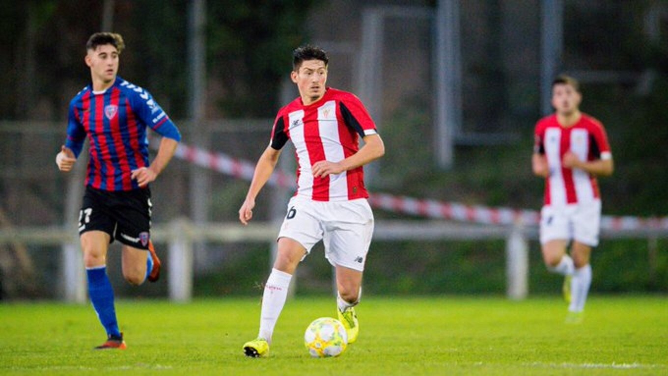 13 El athletic esta antes del momento de dar el salto