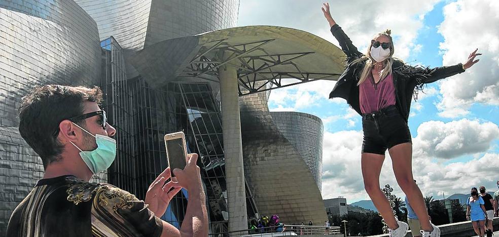 El turismo se desplomó en Bilbao un 75% en julio por las ...