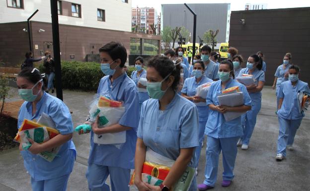 El Colegio De Medicos De Bizkaia Premia A Los Sanitarios Por Su Lucha Frente A La Covid 19 El Correo