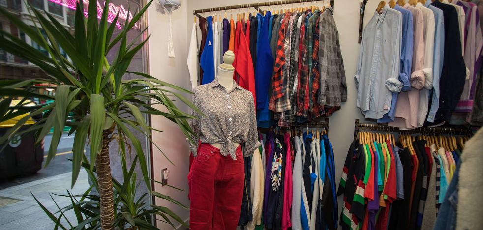 Tienda en Bilbao Bizkaia Dmoda: La tienda 'vintage' de ropa segunda mano que nació en Bilbao en plena pandemia | El Correo
