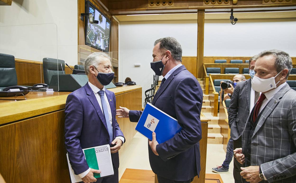 Iturgaiz advierte a Urkullu de que todo lo que pide a Sánchez «va al cubo  de la basura» | El Correo