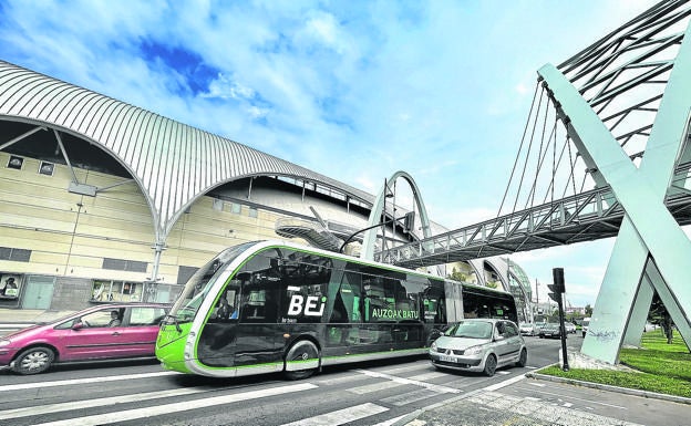 Los vitorianos piden regenerar los barrios y ven innecesario el autobús eléctrico - Vimarsana News