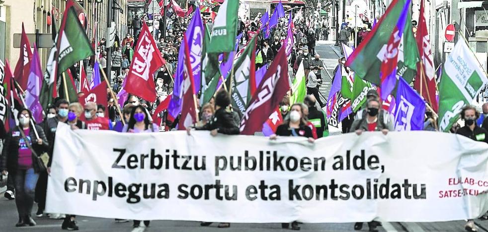 Basque companies lower temporary employment to 13% but the public sector continues at 44%